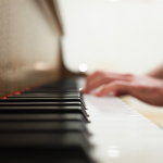 Christine Girard, une pianiste concertiste qui a côtoyé les maîtres