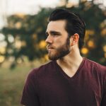 Coiffure masculine : Les tendances et les conseils pour les hommes