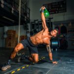 L’émergence du coaching sportif spécialisé : yoga, Pilates, CrossFit, etc.